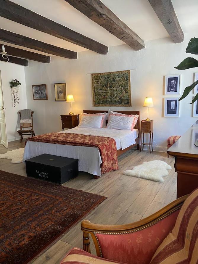 The Wild Geese Bed and Breakfast Nanteuil-en-Vallée Εξωτερικό φωτογραφία
